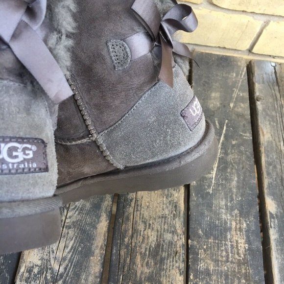 UGG Bailey Gray Boots Size 3 - Picture 6 of 8